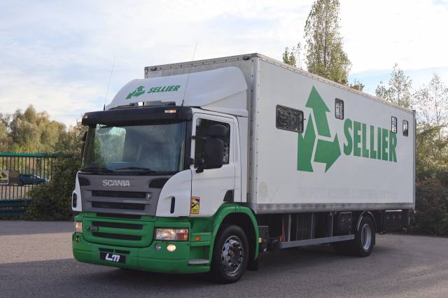 SCANIA P.310 3 CHEVAUX + HOME CAR 