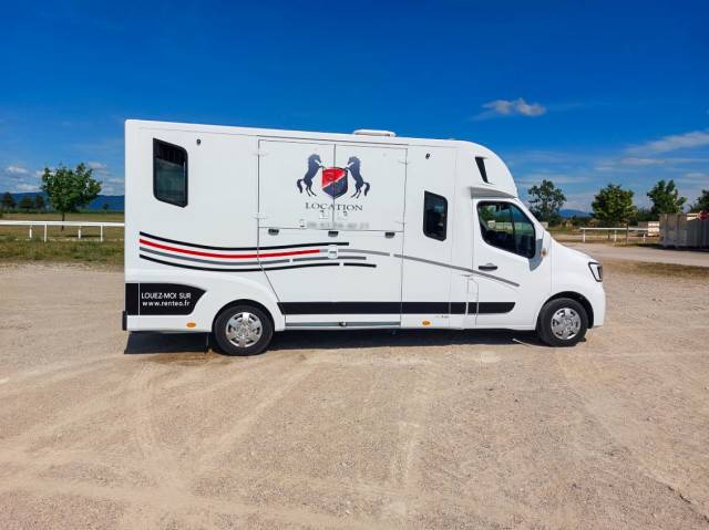 Location camion pour chevaux secteur Chazey-sur-Ain