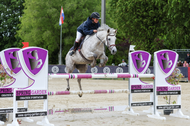 Ponette 7ans Par Upsilon (AA par Canturo)