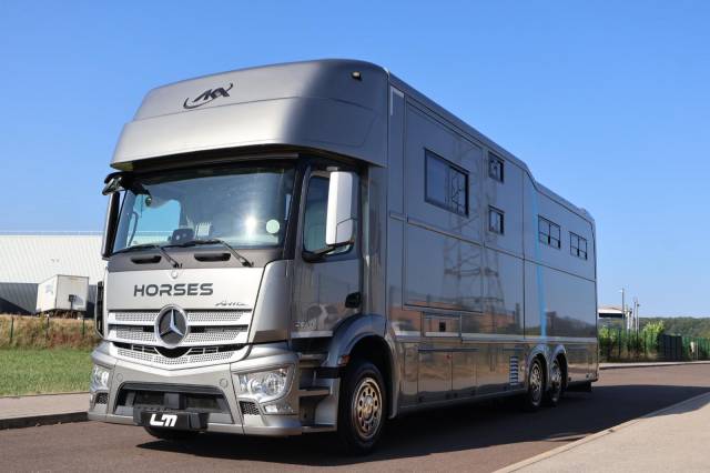 MERCES-BENZ ACTROS 26.40 AKX / 6 places pop-out
