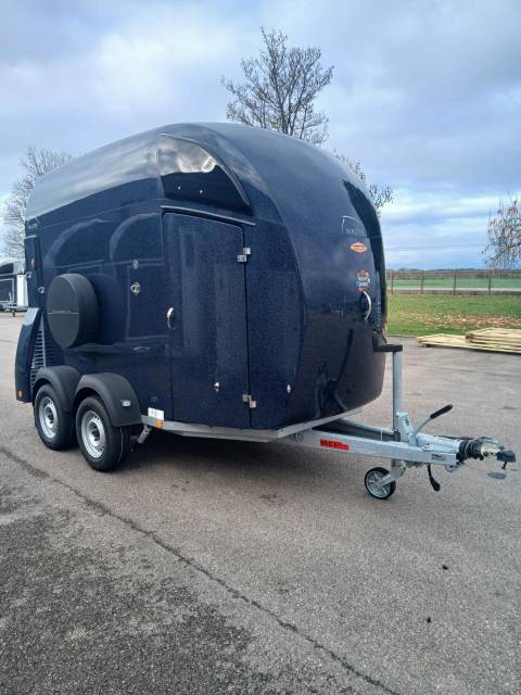 Destockage Van 2 places Neuf