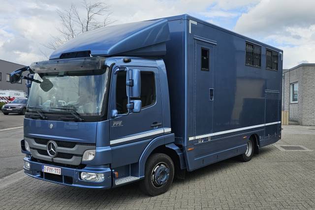 Camion Chevaux &ndash; Mercedes Atego 8T6 - 4 chevaux