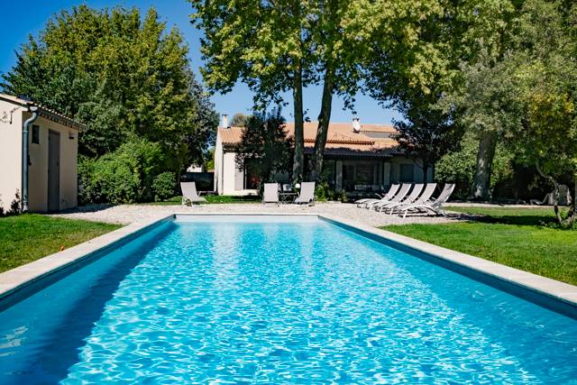 Belle villa provençale avec jardin et piscine