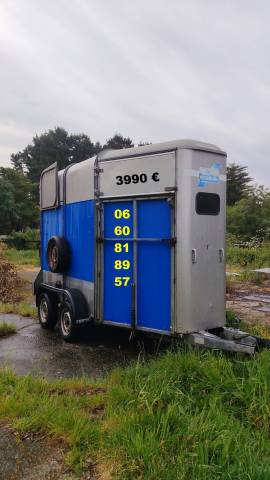 Van 2 places – marque ifor williams