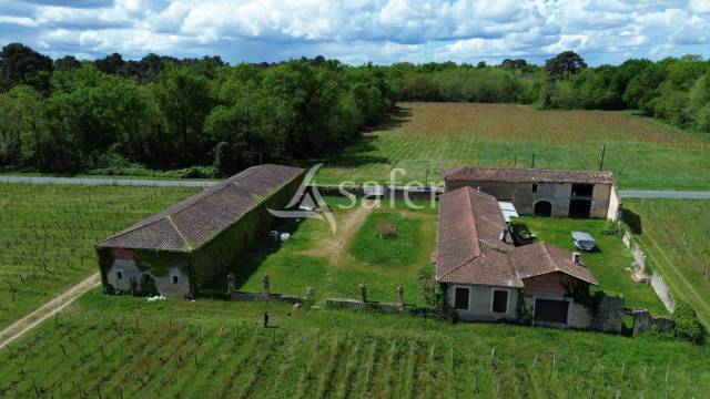 A 35 minutes au sud de bordeaux: propriété agricole à rénove