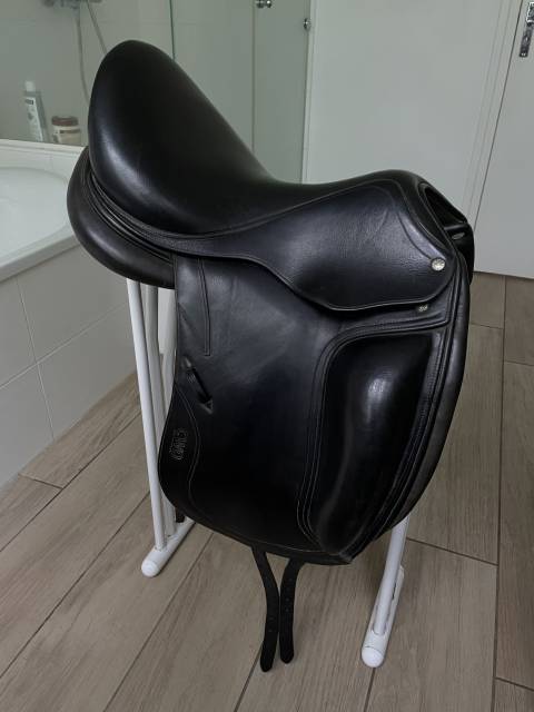 Selle dressage cwd se08