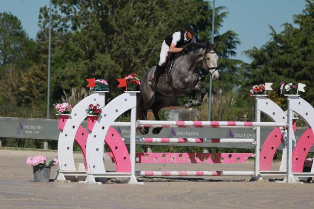 Jument 6 ans pour sauter 135