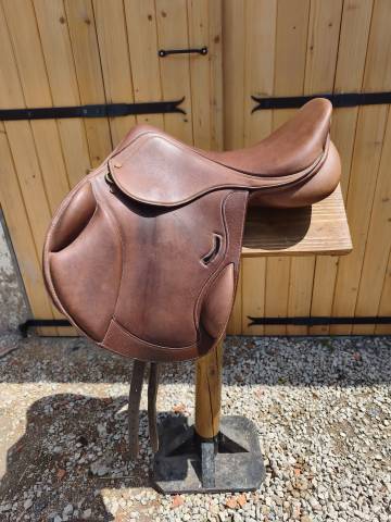 Selle éric thomas monoquartier 17'5