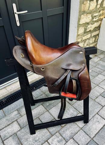 Selle eric thomas modèle trec/randonnée 17