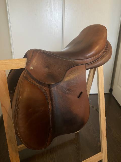Selle d’obstacle antarès altaïr 17,5 pouces