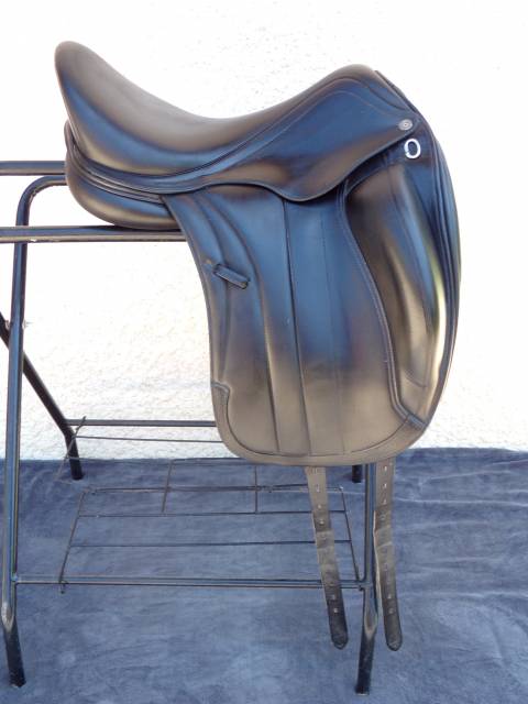 Selle dressage equipe carbone 17'