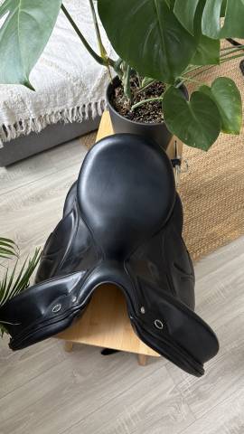 Selle dressage - makila lab 