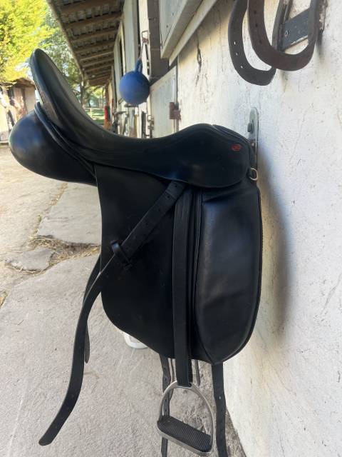 Selle dressage 17,5
