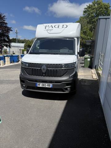Vl 2 chevaux  nouveau master 170cv bm