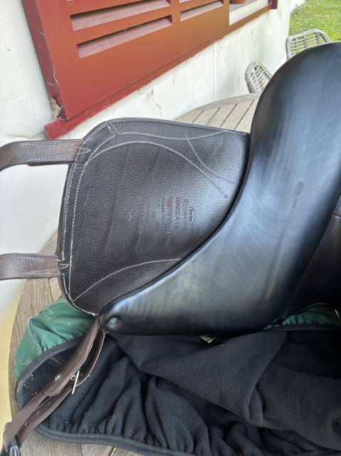 Selle dressage makila lab devoucoux 17,5