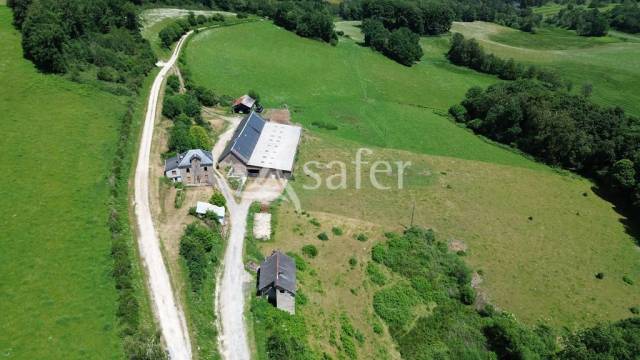 Propriété d'élevage d'environ 113,5 ha sur le plateau de mill