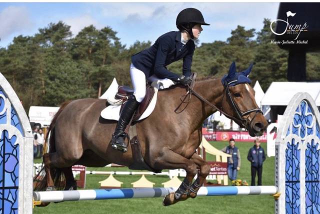 Ponette de sport d à louer.