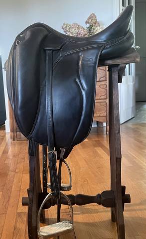 Selle dressage devoucoux