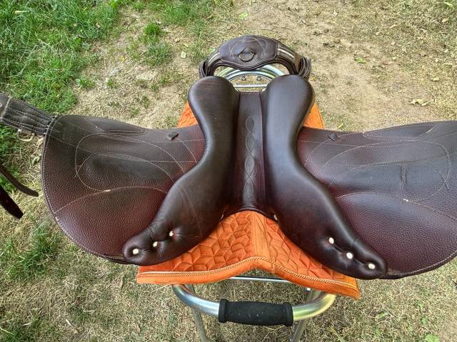 Selle antares monoquartier connexion 17,5 veau marron