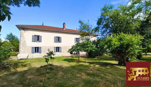 Demeure xixe 2,8 hectares