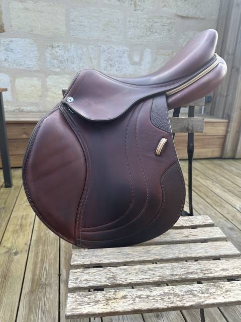 Selle cwd 17,5 doublé veau