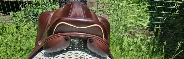 Selle prestige 17 pouce plus étrivières prestige
