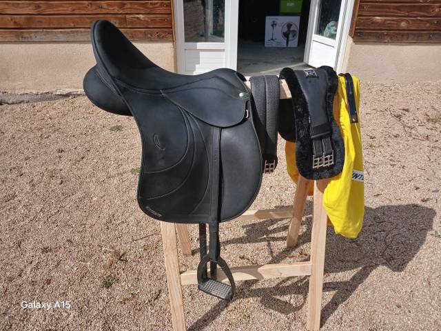 Selle wintec light delux taille 17.5