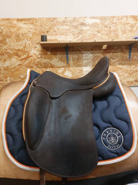 Selle dressage modèle « premium »