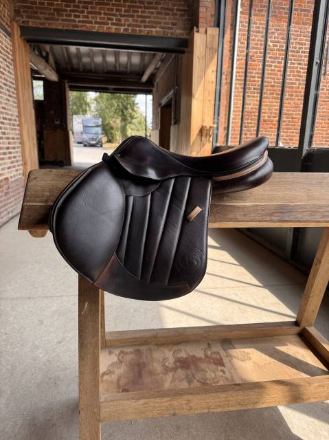 Selle forestier séoul – 17,5” — buffle 