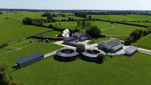 Propriété équestre avec maison d'habitation sur 7 ha