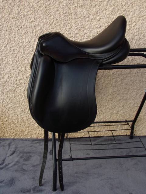 Selle dressage childeric 17'5 petit prix