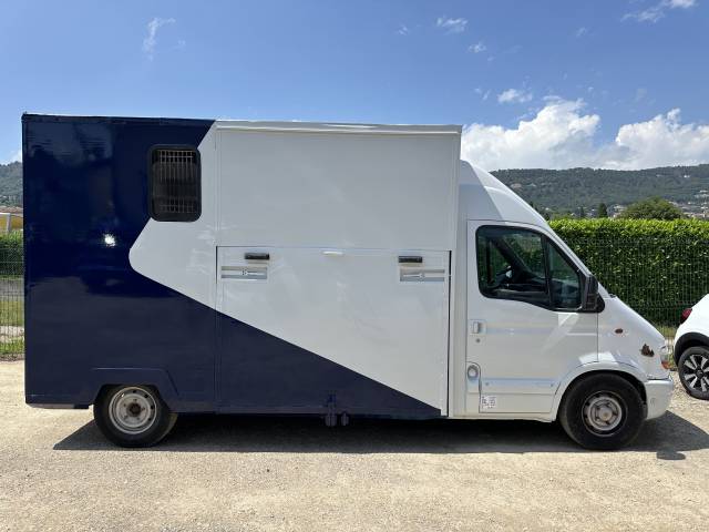 Camion chevaux vl 115cv renault master ii l3h2 2.8 dti