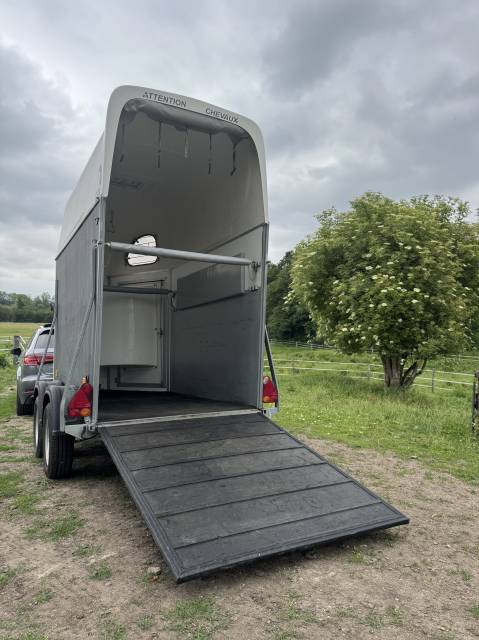 Van 1,5 place à louer