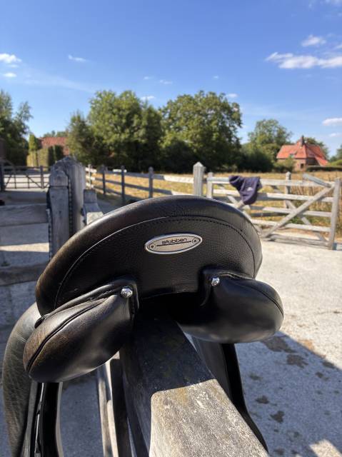 Selle dressage stubben genesis 