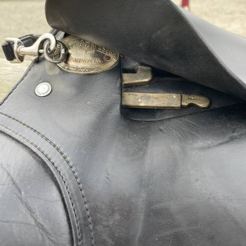 Selle de dressage passier