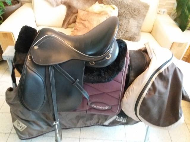 Selle saint-lourdes mixte modèle modena sa500