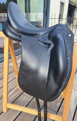 Selle de dressage childeric dpl