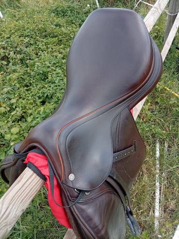 Selle equipe expression 17 pouces