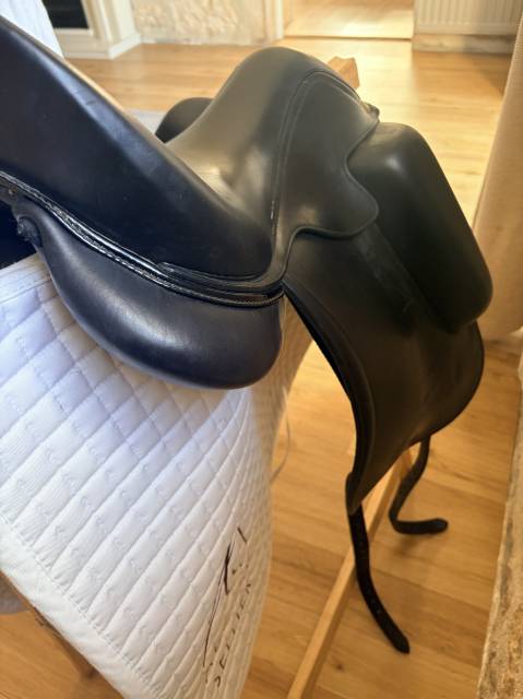 Selle dressage aulion