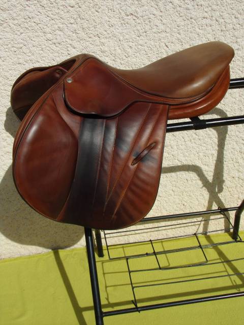 Selle butet doublée veau 17'5