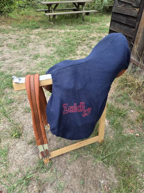 Selle zaldi  18
