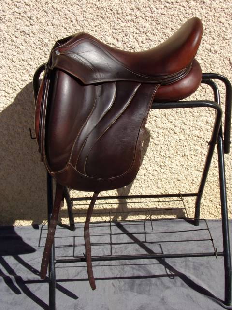 Selle dressage antares concept 17'5