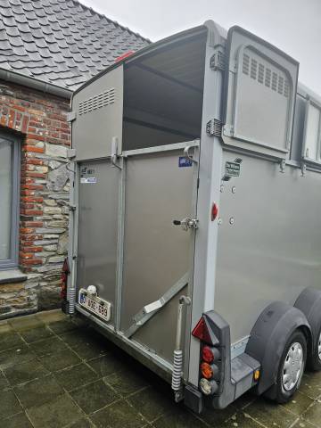 Van ifor williams hb511 2 chevaux à vendre