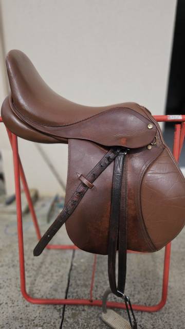 Selle cuir marron mixte 17,5