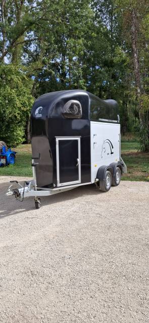Van gold one cheval liberté 1.5 places
