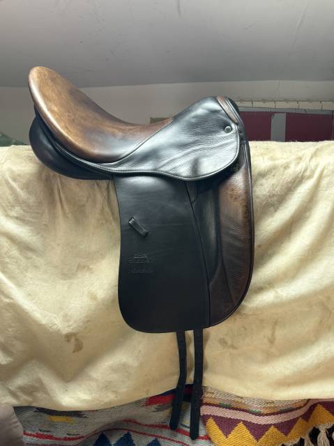 Selle dressage stübben maestoso havane arcade 31 т.17,5