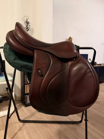 Selle devoucoux taille 17’ • année : 2018 • modèle biarritz o