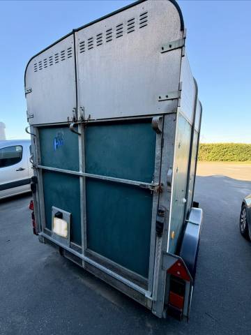 Van ifor williams 2 places