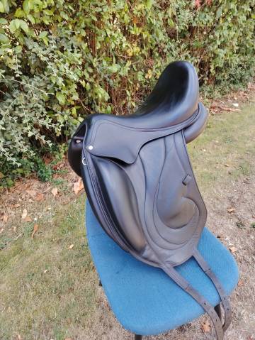 Selle de dressage antares
