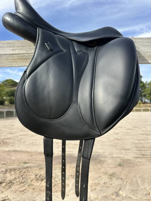 Selle dressage devoucoux